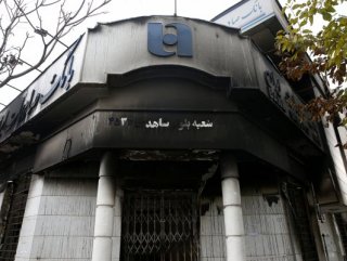 Protesters set more than 900 banks on fire in Iran