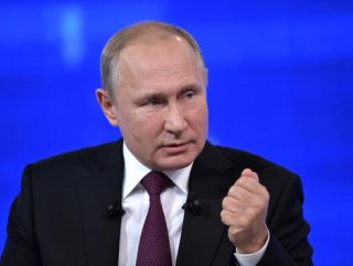 Putin calls restraint to US and Iran over Gulf tensions