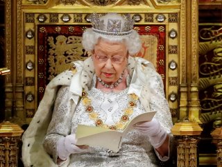 Queen Elizabeth opens UK parliament