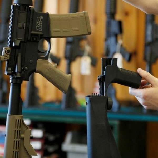 Record number of US citizens rush at gun stores