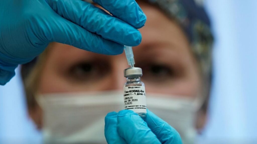 Russia to share legal risks of newly developed vaccine