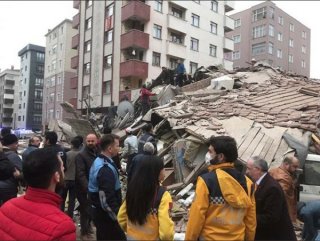 Seven-storey building collapses in Istanbul