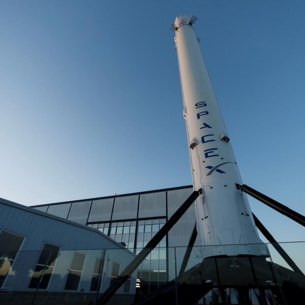 SpaceX’s historic launch delayed due to bad weather