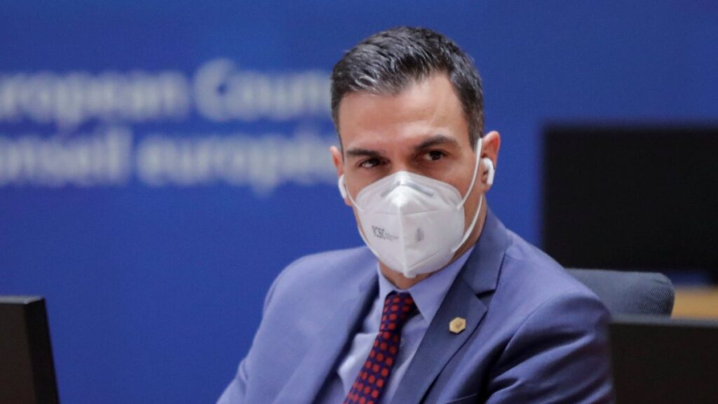 Spain's Sanchez quarantines after Macron tests positive for coronavirus