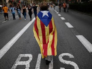 Spanish police arrest 4 in Catalonia strike