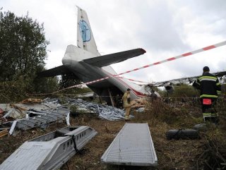 Sri Lanka Air Force aircraft crashes in Thambapillai