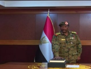Sudan’s head of military council steps down amid protests