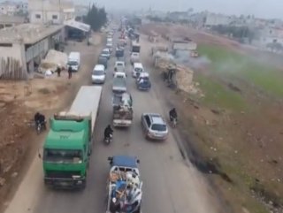 Syrians flee from Assad regime forces in Idlib