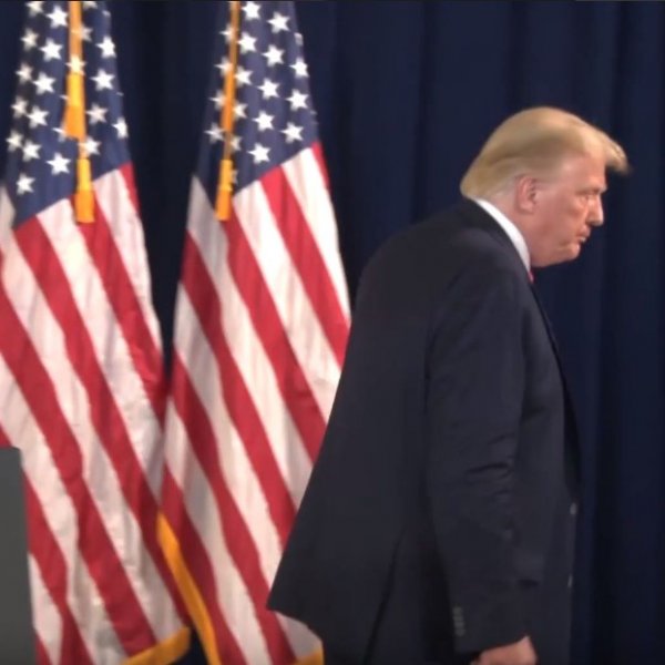 Trump interrupts press briefing after reporter fact checks him