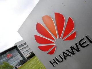 Trump staff told to treat Huawei as blacklisted