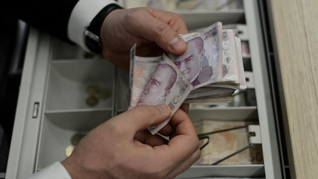 Turkey hikes minimum wage by over 50%
