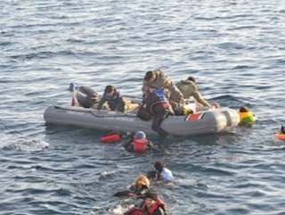 Turkey: Migrant boat sinks off Aegean coast, 4 dead