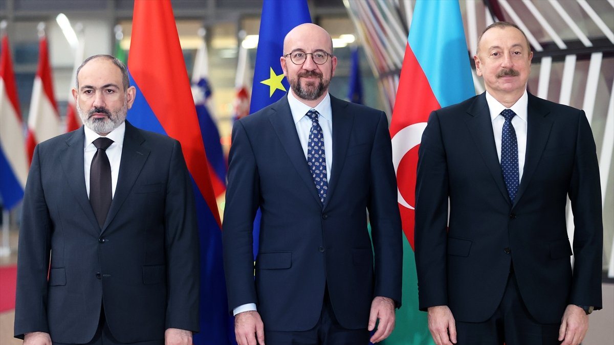 Turkey praises meeting between leaders of Azerbaijan, Armenia in Brussels