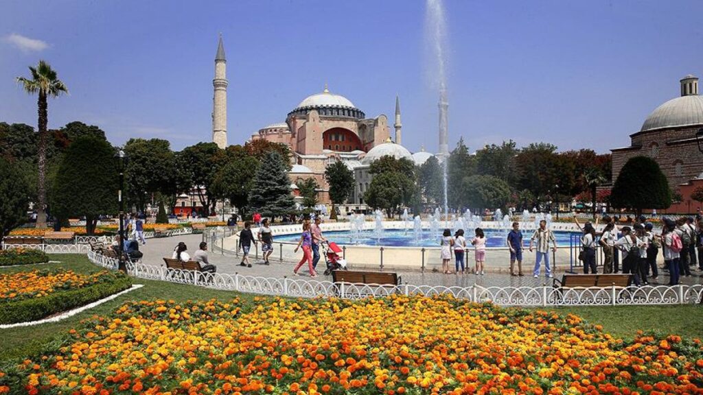 Turkey sees about 1.3 million foreign tourist arrivals in January