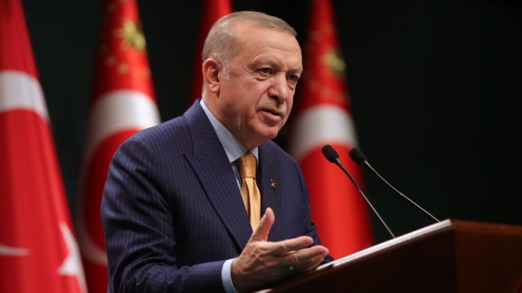 Turkey to gradually start easing coronavirus restrictions