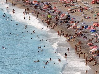 Turkey’s Antalya breaks record for daily passenger entry
