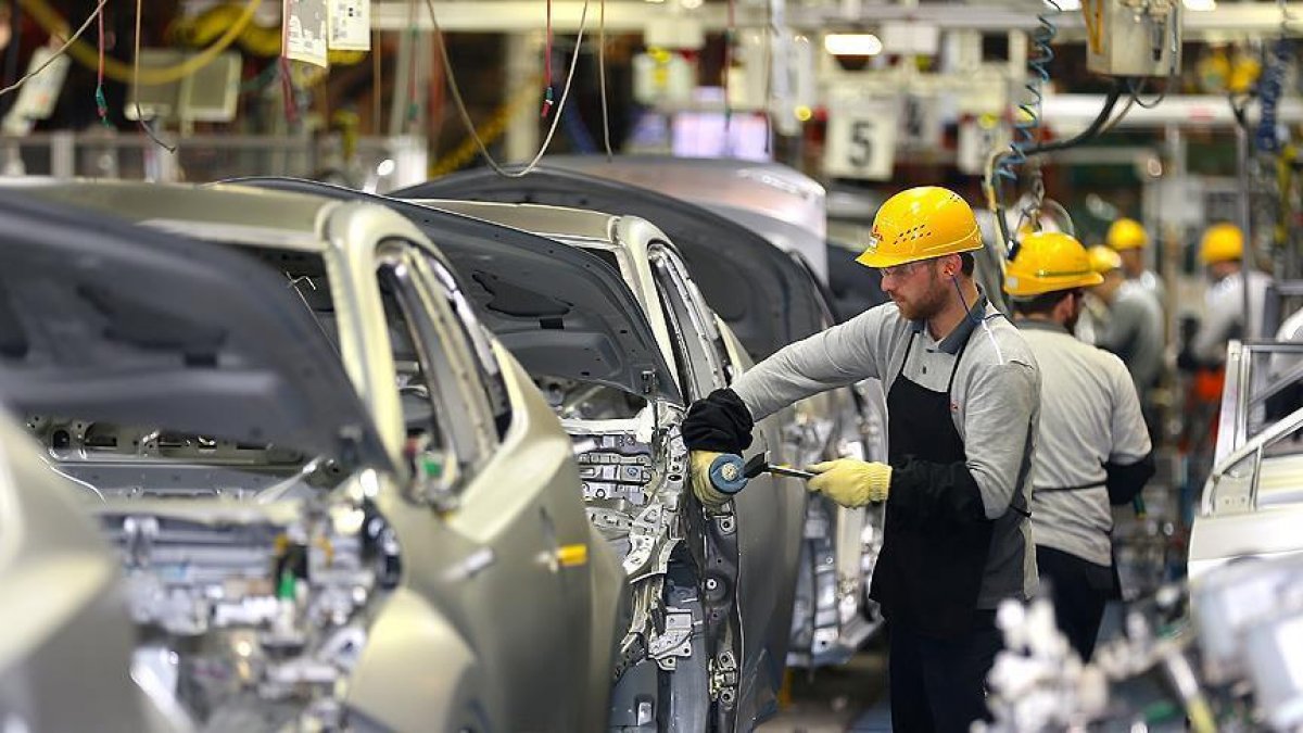 Turkey's auto production, exports up in first half of 2021