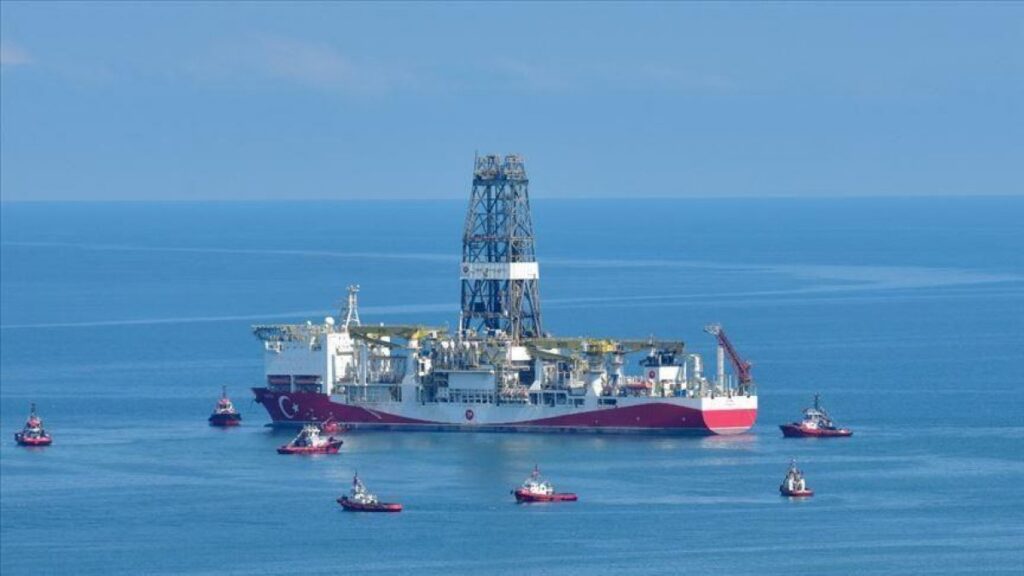 Turkey’s Kanuni drillship leaves Mersin port for drilling mission