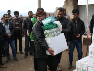 Turkish charity aids 2,000 families in Afrin, Syria