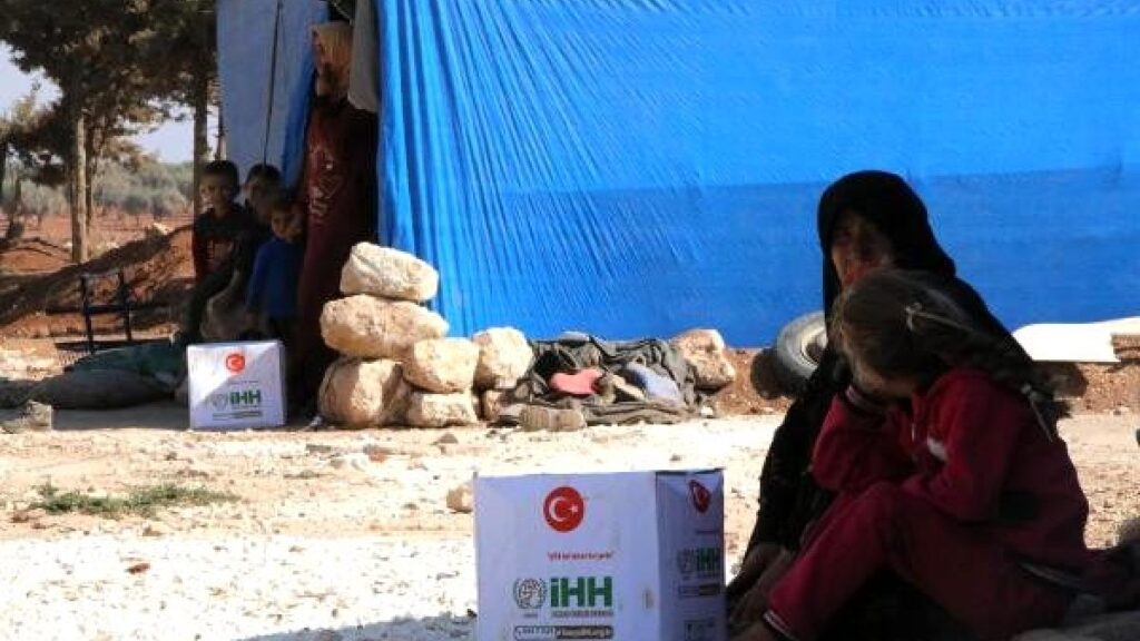 Turkish charity organization send humanitarian aid to Idlib