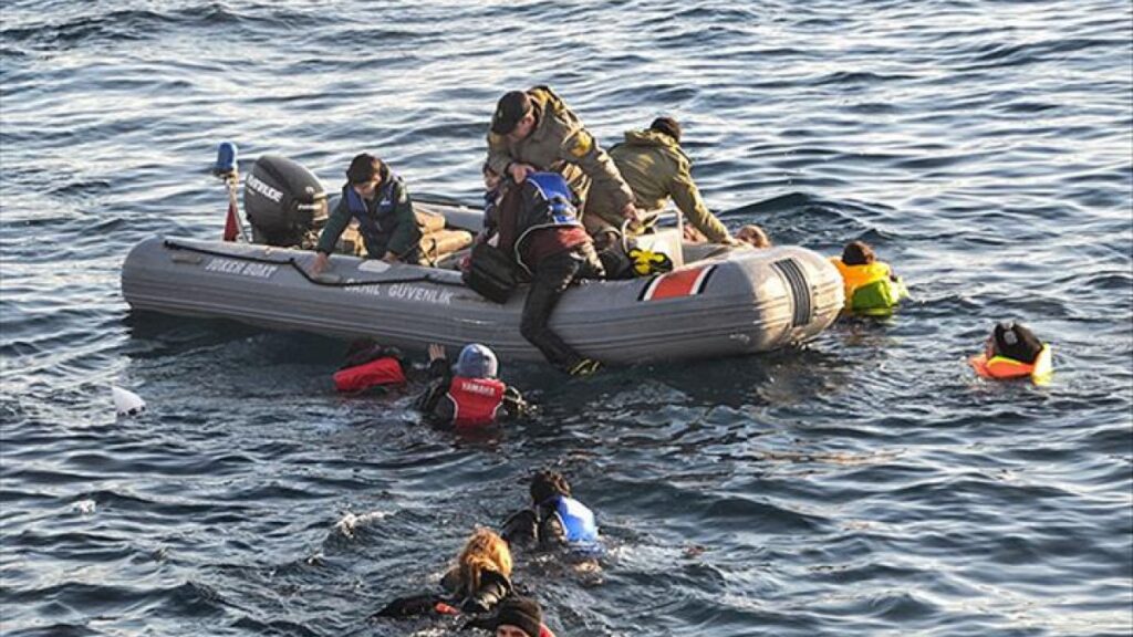 Turkish Coast Guard rescues asylum seekers in Aegean