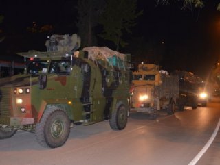 Turkish commandos are on the Syrian border