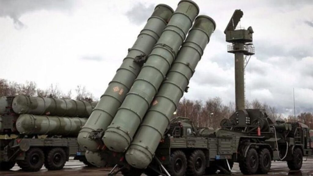 Turkish defense chief says preparation of S-400 system on track