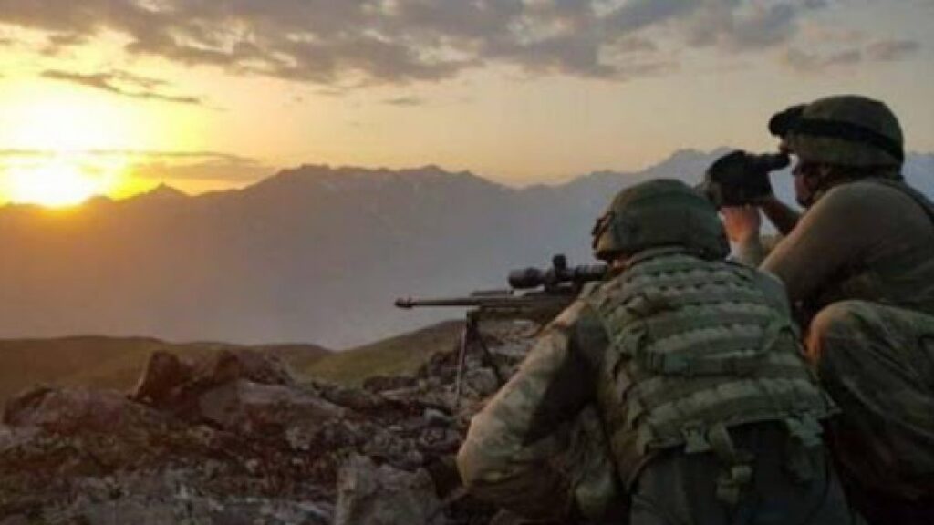Turkish forces arrest 14 PKK terror suspects