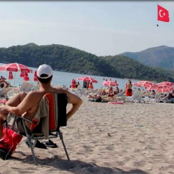 Turkish minister says tourism facilities to be reopened soon