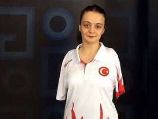 Turkish Paralympic swimmer wins gold in European