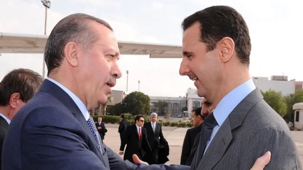 Turkish president signals to meet Assad