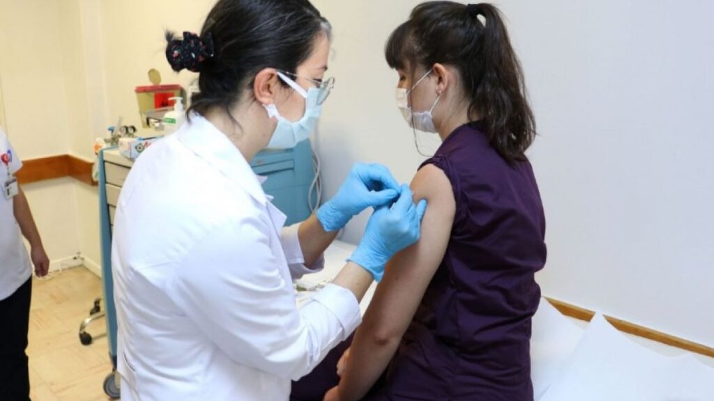 Turkish university begins final trials of coronavirus vaccine