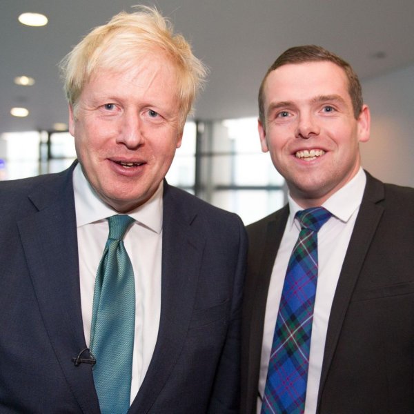 UK minister resigns over Johnson’s adviser's lockdown drive