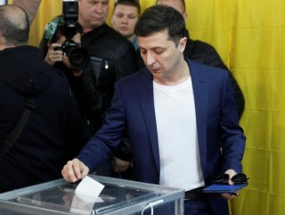 Ukrainians to go to the polls for snap elections
