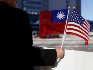 US approves $2.2B arms sale to Taiwan