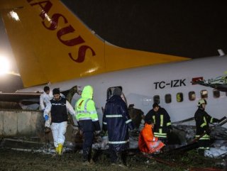 US delegation investigates plane wreck
