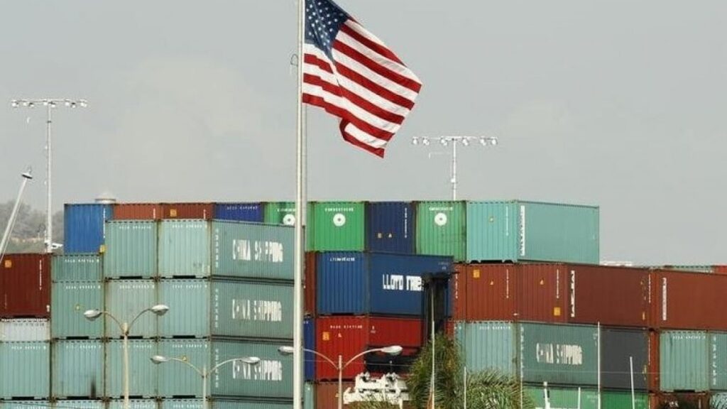 US trade deficit soars in August to highest in 14 years