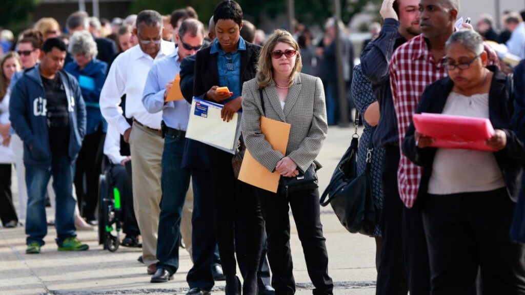 US weekly jobless claims up higher than expectation