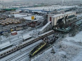 Video footages of the high-speed train crash in Ankara