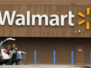 Walmart to bar selling guns in its stores