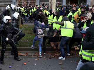 Yellow Vest protests complete 5 months in France