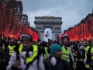 Yellow Vest protests seek to en government,says spokesman